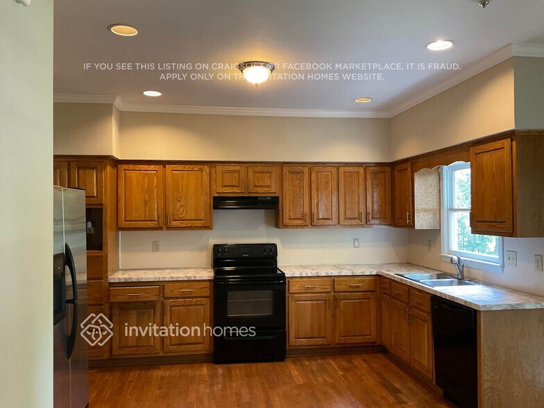 Building Photo - 1440 Midland Way