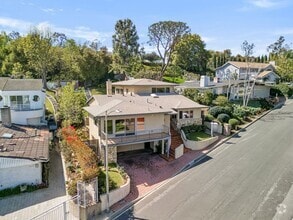 Building Photo - 15470 Longbow Dr