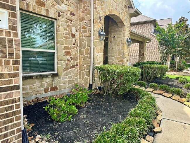 Building Photo - 10314 Hatcher Dr