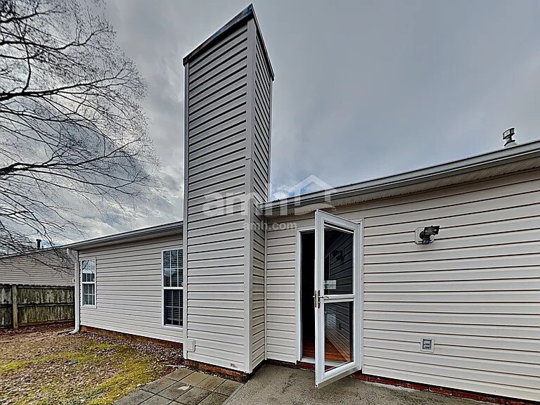 Building Photo - 23 Ashridge Way