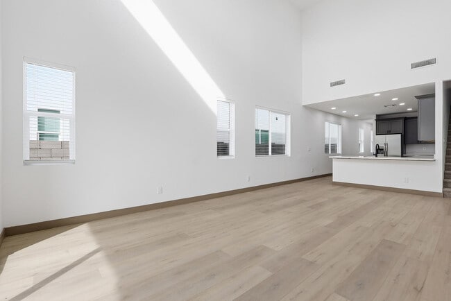 Building Photo - 2809 W Trumbull Rd