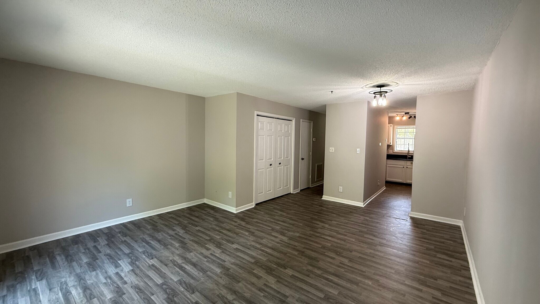 Building Photo - 1903 Malone Rd