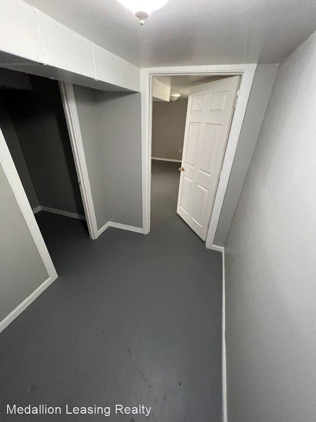 Building Photo - 4 br, 2 bath House - 9815 S Throop St