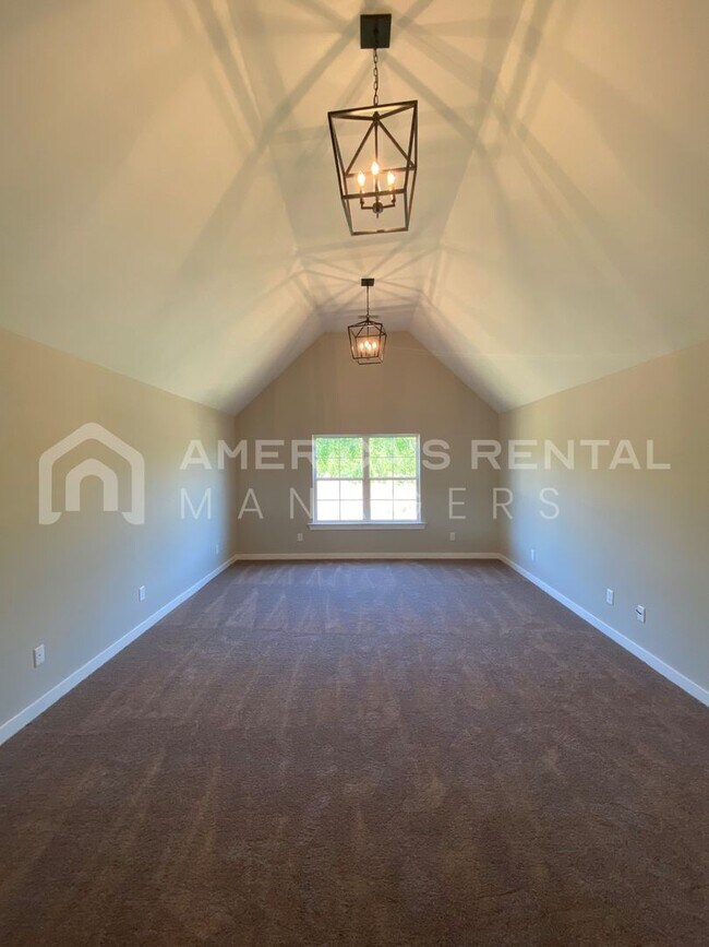 Building Photo - Home for Rent in Calera, AL!!! AVAILABLE NOW!  Deposit Pending!