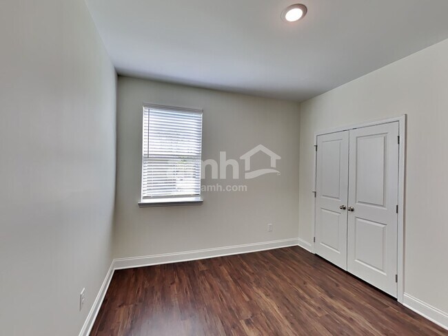 Building Photo - 5356 Pebble Bridge Way