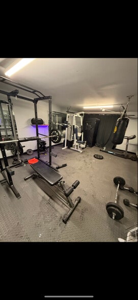 Building Photo - 6007 Harold St