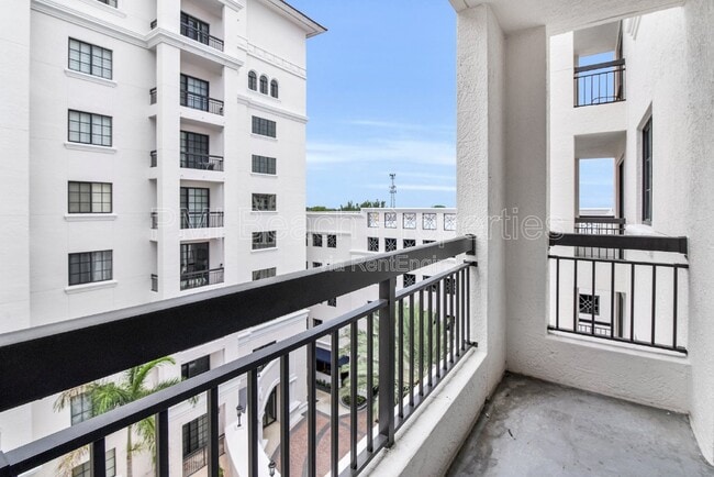 Building Photo - 233 S Federal Hwy