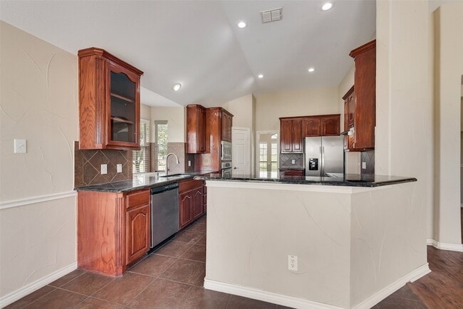 Building Photo - 10044 Dorsett Dr