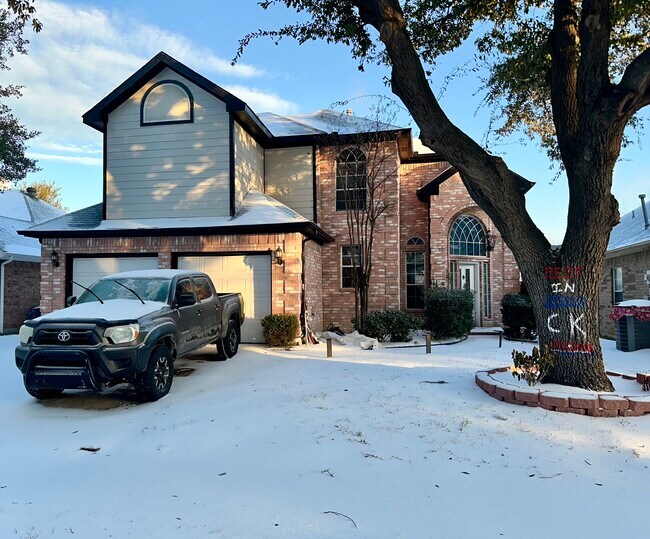 Building Photo - 4817 Salmon Run Way