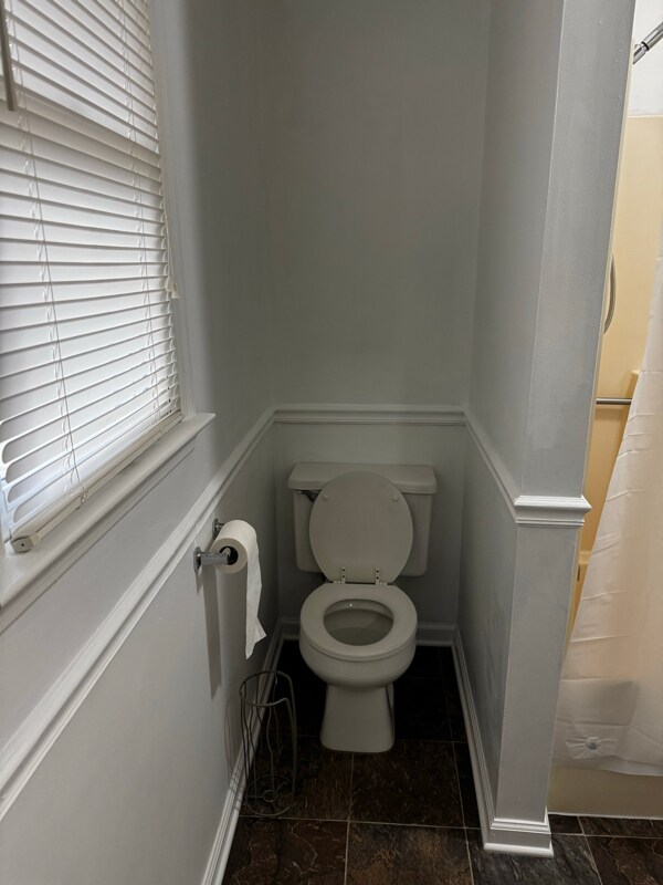 Building Photo - 366 Woodberry Cir