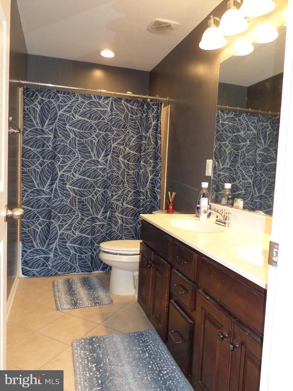 Building Photo - 16318 Boatswain Cir