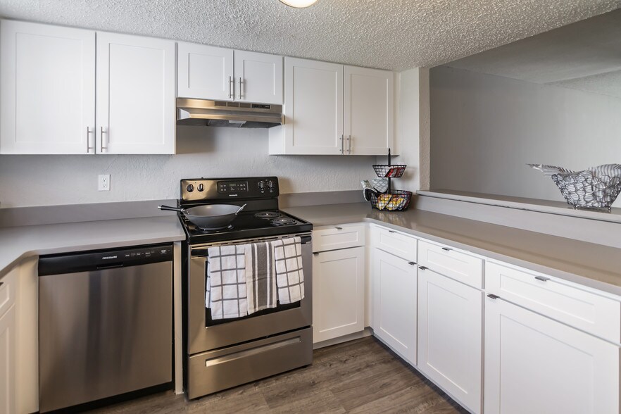 Bay Cove Apartments Clearwater, FL Apartment Finder