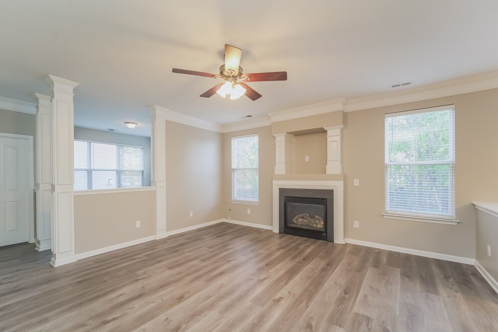 Building Photo - 331 Mountain Quail Dr