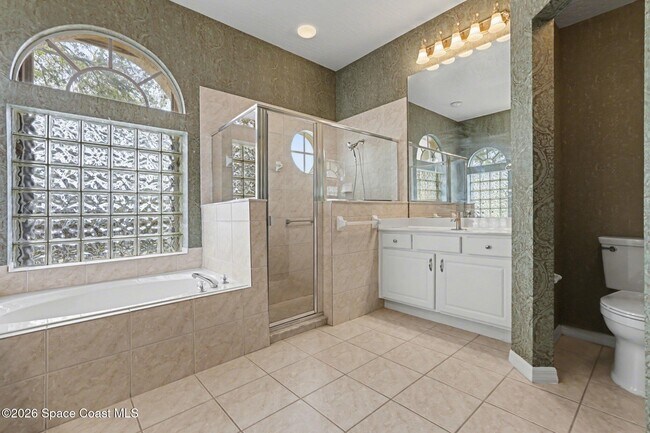 Building Photo - 6146 Arlington Cir