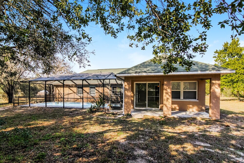 Building Photo - 15640 Little Ranch Rd