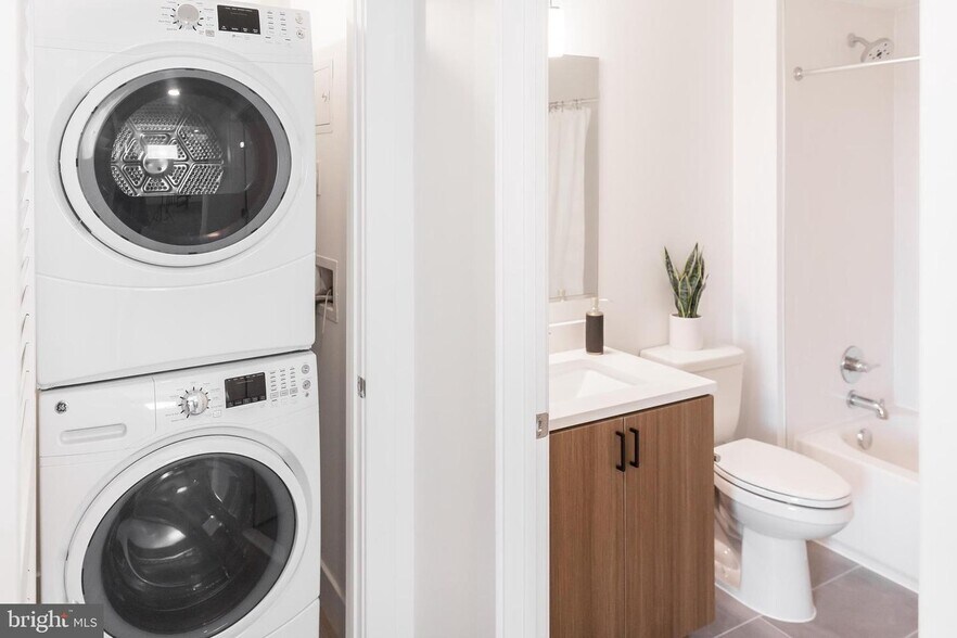 Building Photo - 5230 Georgia Ave NW