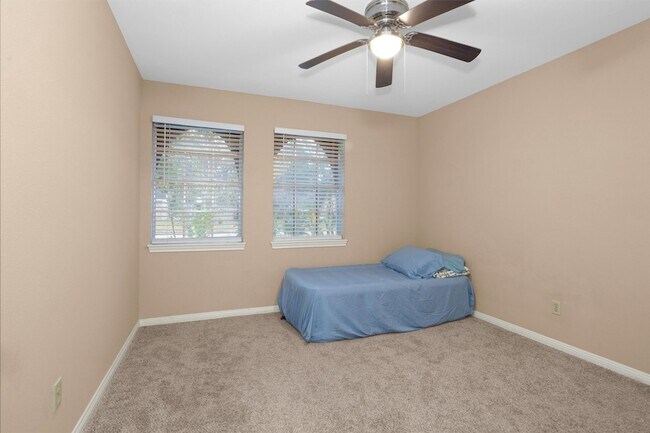 Building Photo - 16327 Green Shade Dr