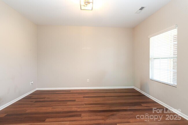 Building Photo - 1512 Sunflower Field Pl