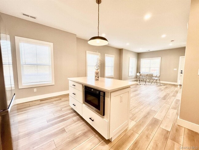 Building Photo - 1400 Noxon Rd