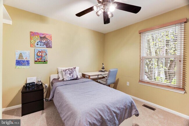 Building Photo - 22 Newland Ct