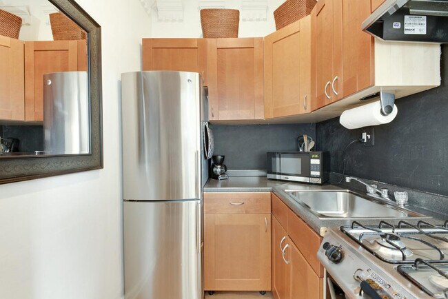 Building Photo - 1821 19th St NW