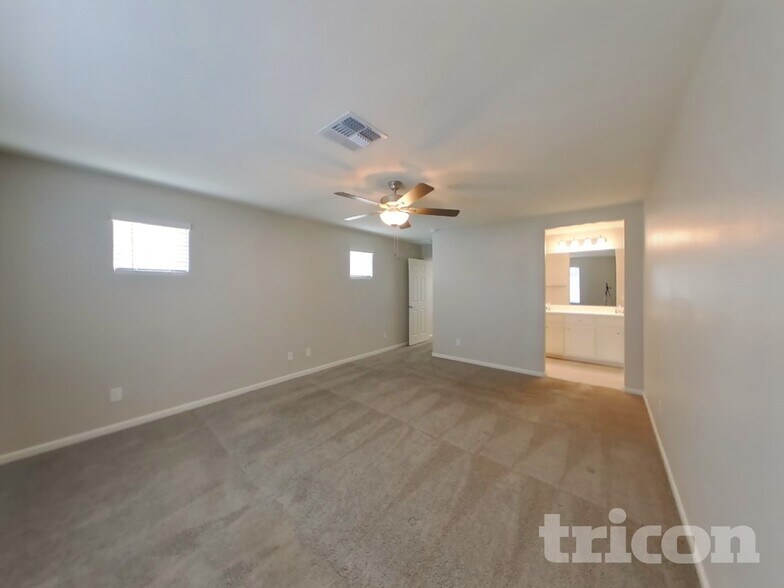 Building Photo - 8631 E Peralta Ave