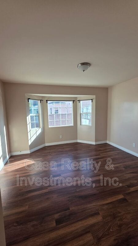 Building Photo - 11307 S Grevillea Ave