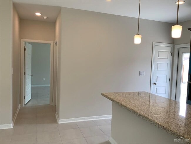 Building Photo - 27 Westway Ave