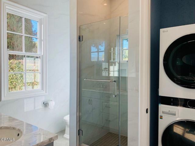 Building Photo - 2335 Longden Dr