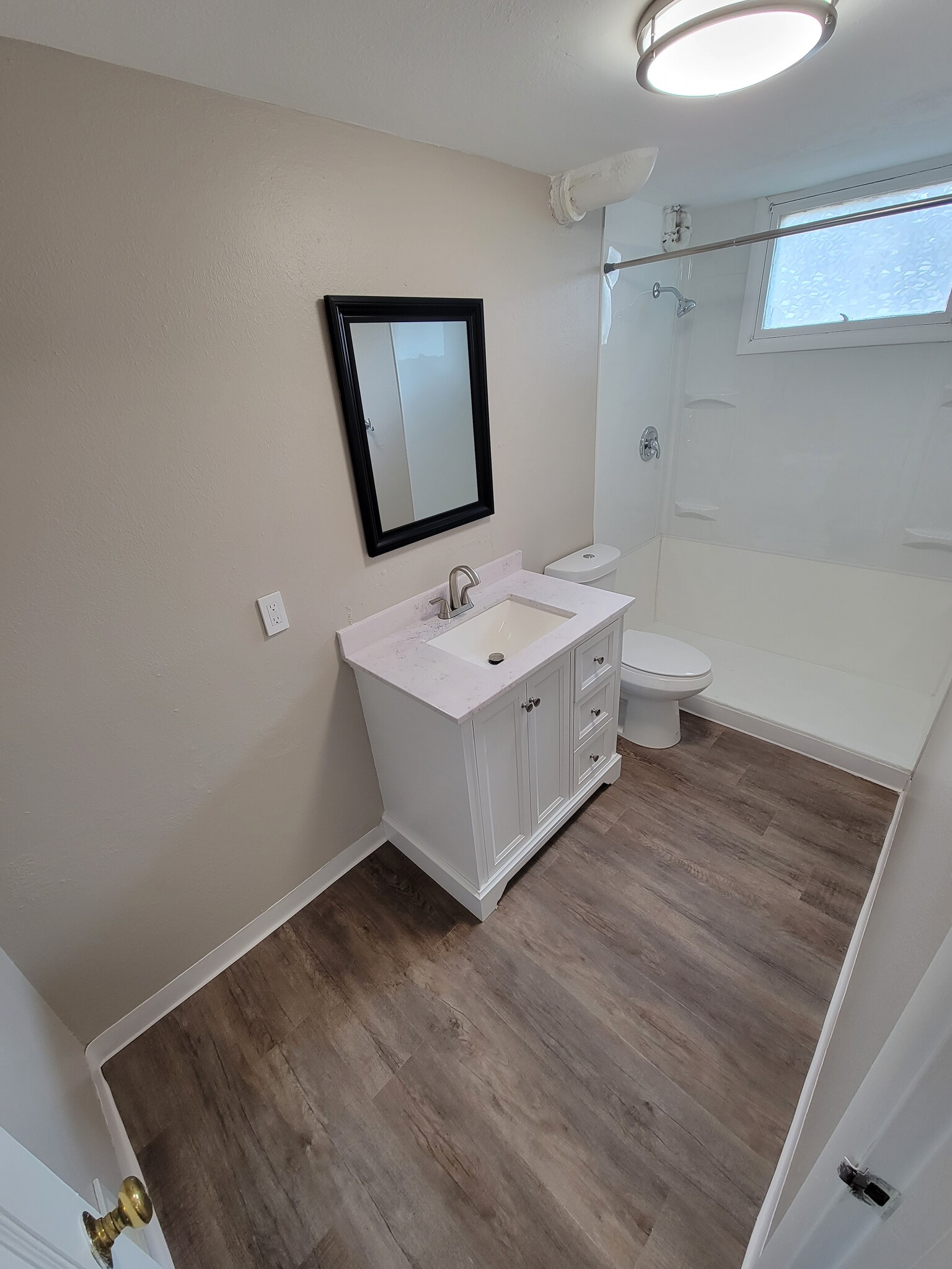 Master Bathroom - 826 Avenue D