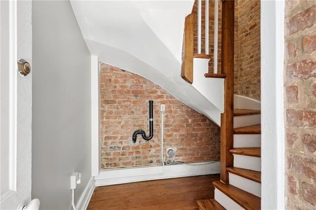 Building Photo - 1216 Camp St