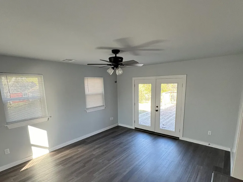 Bonus Room - 737 S Choctaw Rd