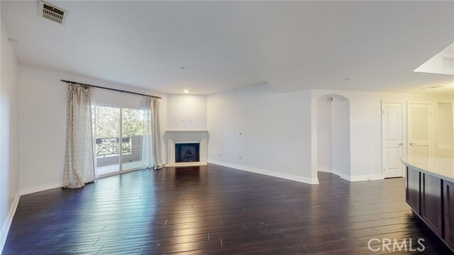 Building Photo - 4424 Whitsett Ave