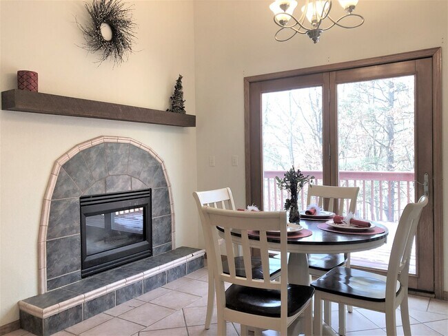 Building Photo - Charming 3-Bedroom Home with Fireplaces an...