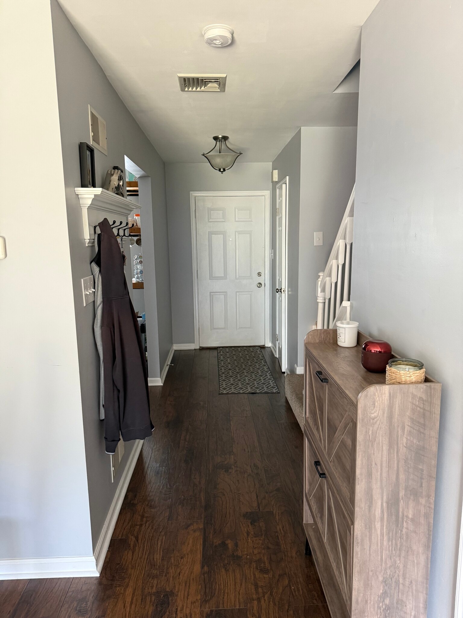 Current Tenant - 115 Delancy Pl