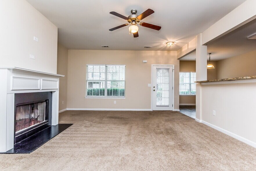 Building Photo - 309 Breeze Ct