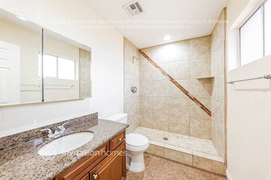 Building Photo - 3725 W Butler Dr
