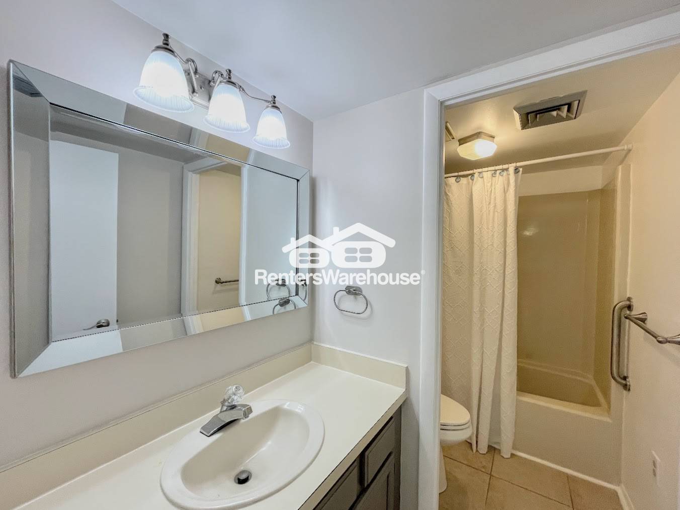 Building Photo - 1222 E Ocean View Ave