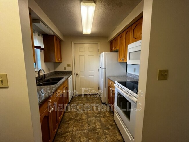 Building Photo - 307 Garland St