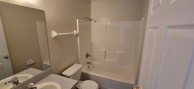 Building Photo - Move-In Special 3 Bed / 2 Bath Home – Pet ...