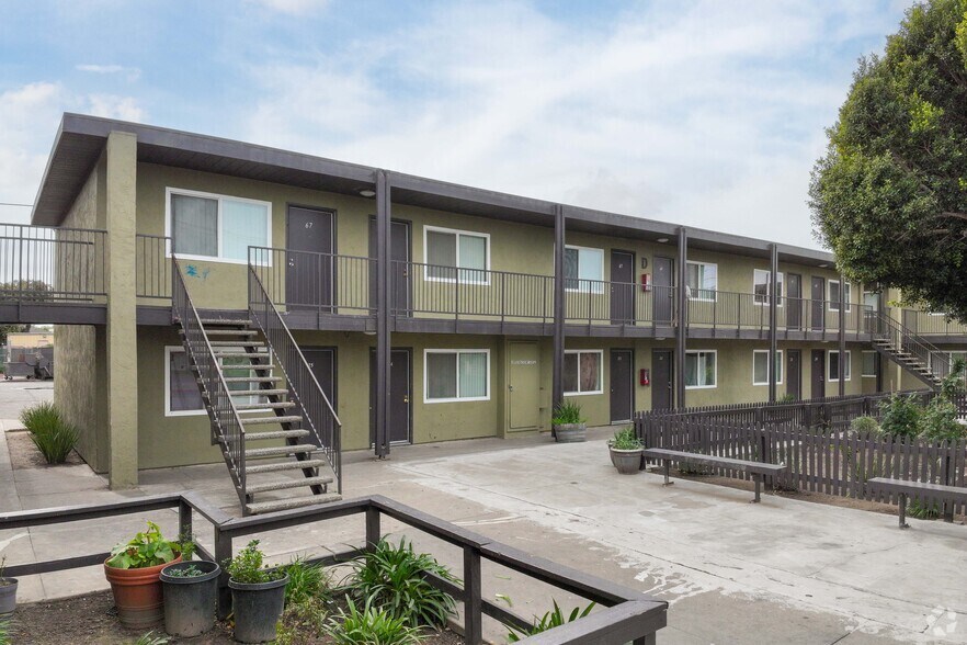 Building Photo - Park Vista