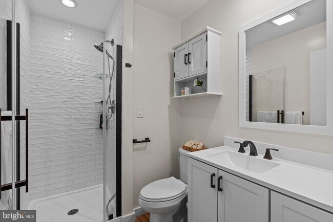 Building Photo - 1232 Peggy Dr