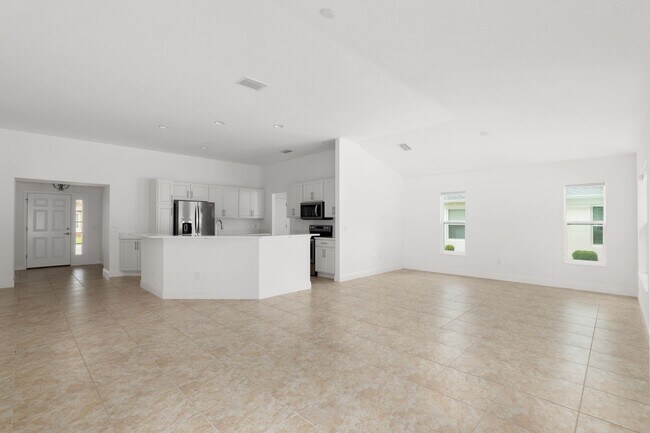 Building Photo - 10397 Silver Maple Ave