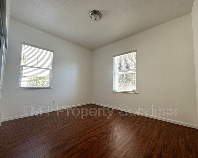 Building Photo - 8622 Neopolitan Way