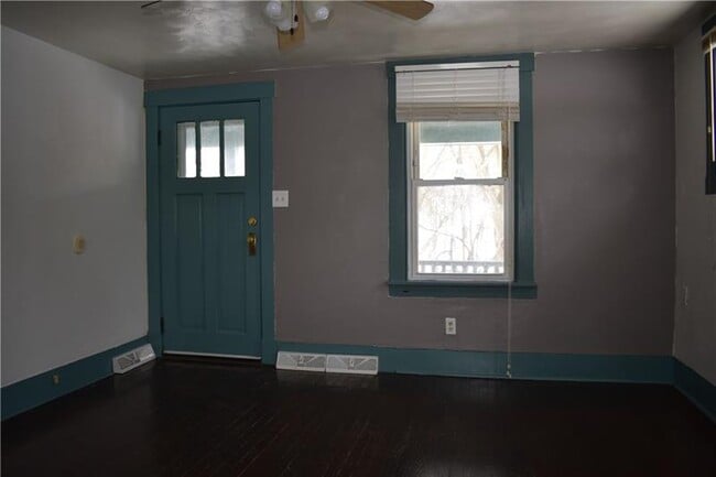 Building Photo - 1008 S Rd