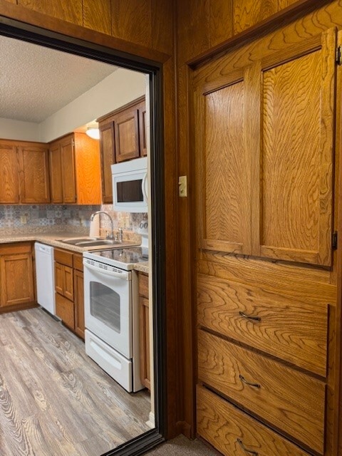 Building Photo - 49 Westwood Vlg Dr