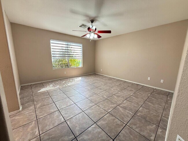 Building Photo - 3623 W Villa Linda Dr