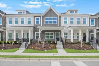 Building Photo - 1954 Sanford Dr