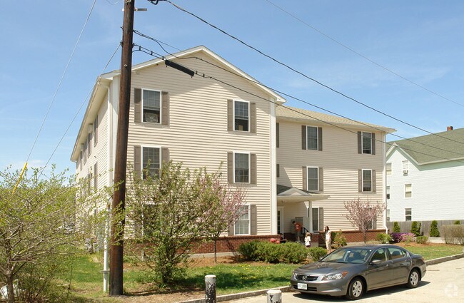 Building Photo - 99 4th St