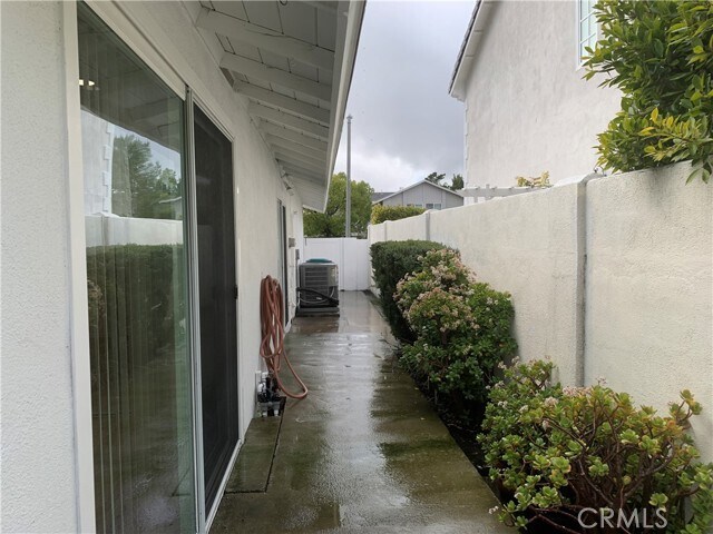 Building Photo - 25451 Marina Cir